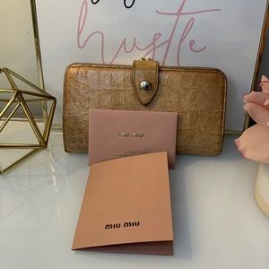 Authentic Vintage Miu Miu Croc Embossed Kisslock Wallet